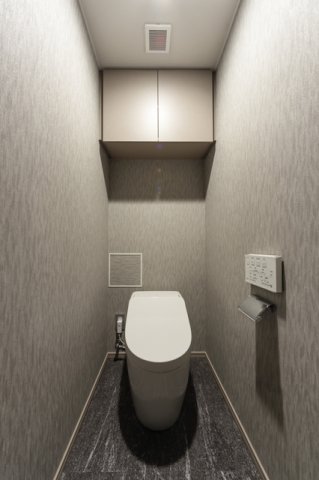 トイレ　※写真は同タイプ住戸です。