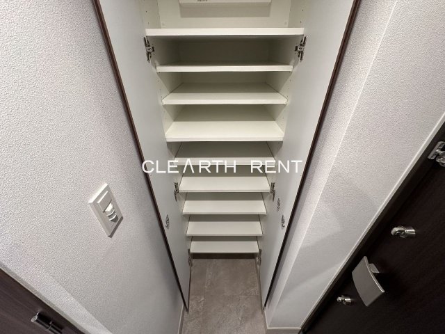 玄関　玄関シューズクローゼット