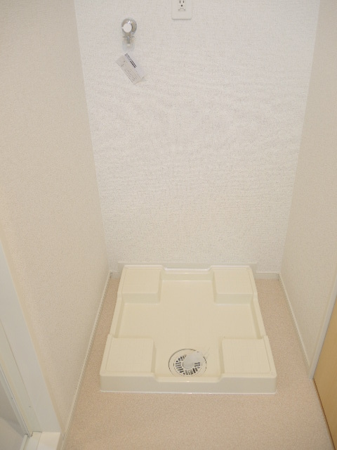 小田急小田原線 本厚木駅 バス乗車時間：38分 最寄りバス停で下車 徒歩6分 2階建 築9年のその他写真