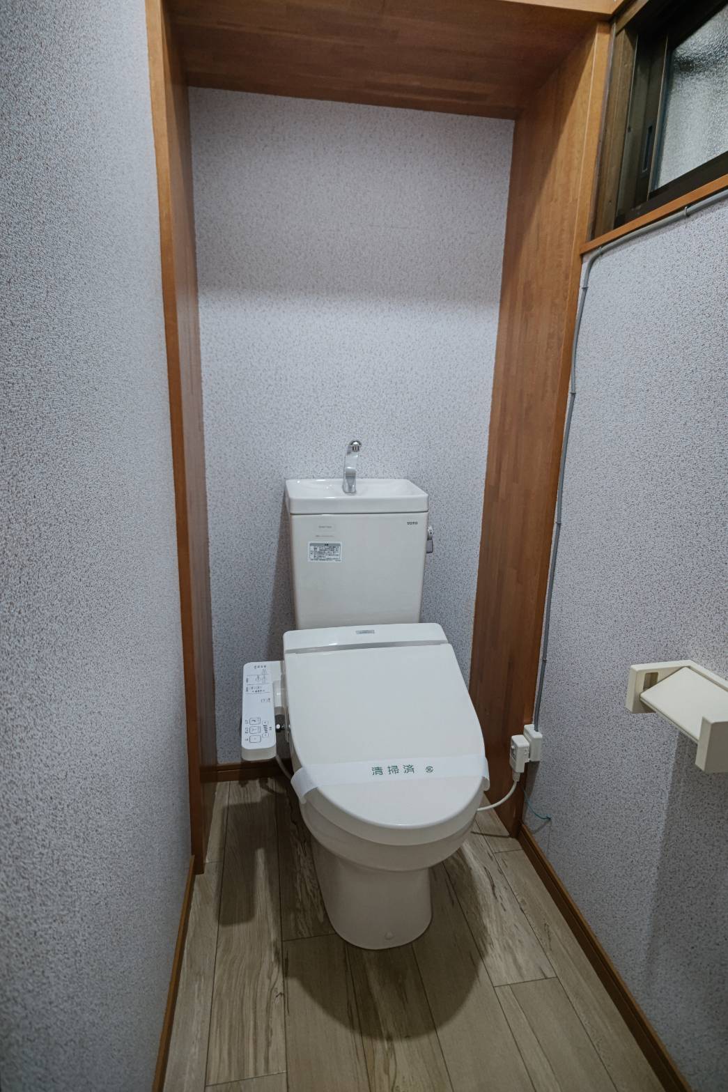 石川貸家のトイレ写真