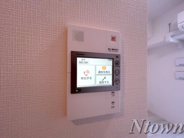 セキュリティ　モニター付きインターフォンです。