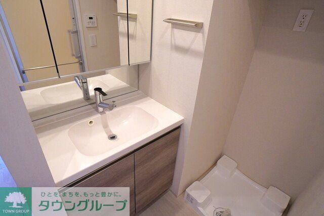 洗面設備　※写真は同タイプ住戸です。