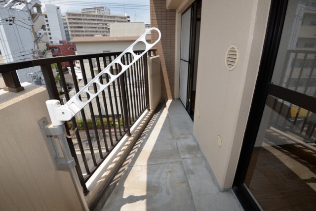 バルコニー　写真は同マンションの他のお部屋のものです