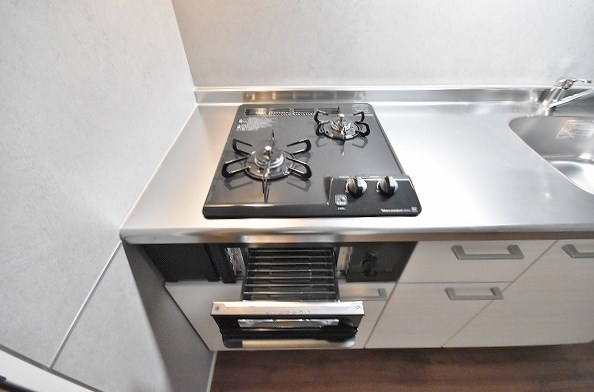 その他設備　★２口ガスシステムキッチン(グリル付)★