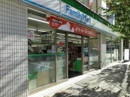 コンビニ　ファミリーマート千代田小川町店（コンビニ）まで82m