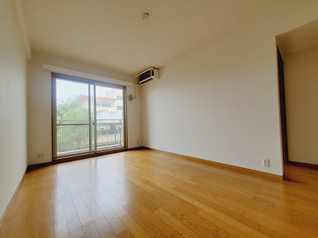 居室・リビング　※室内クリーニング前の写真です