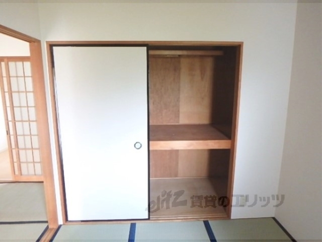 収納　４．５帖和室収納