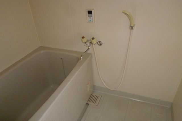 バス・シャワールーム　バスルーム