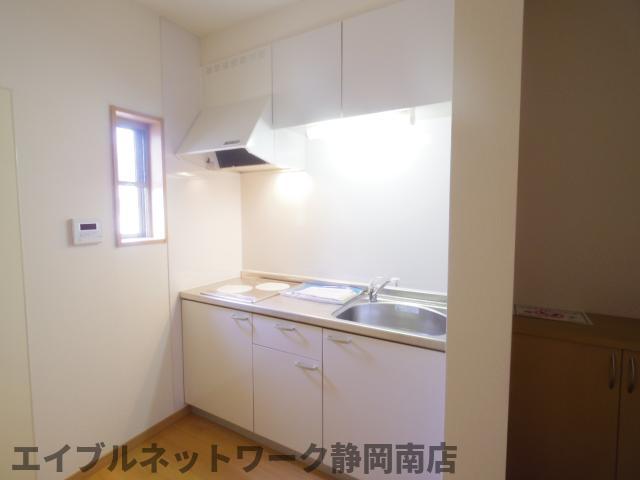 キッチン　きれいなキッチンです