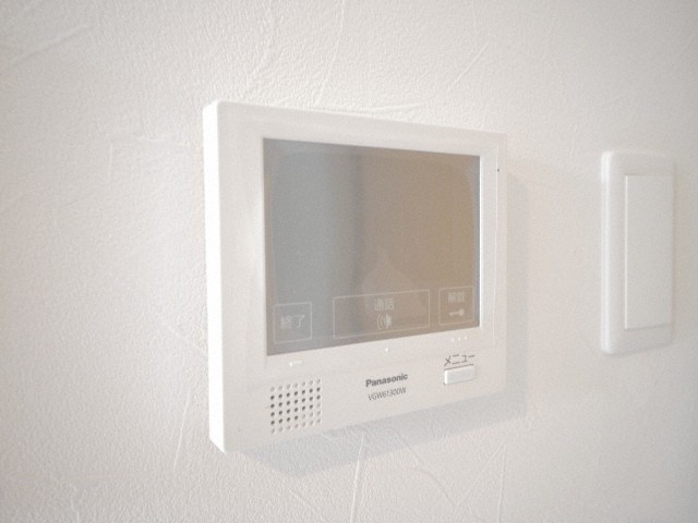 セキュリティ　防犯面に配慮したＴＶモニターホン付きです！