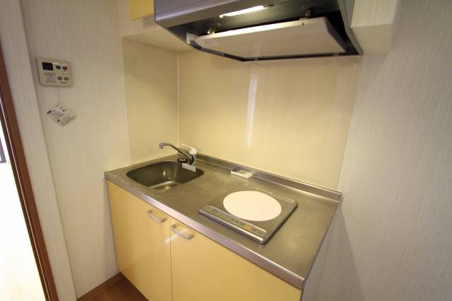 キッチン　２０１号室の写真です