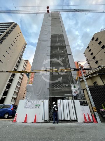 【大阪市中央区徳井町のマンションのエントランス】