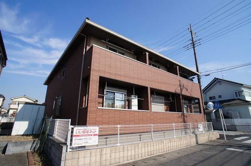 北葛飾郡松伏町田中のアパートの建物外観