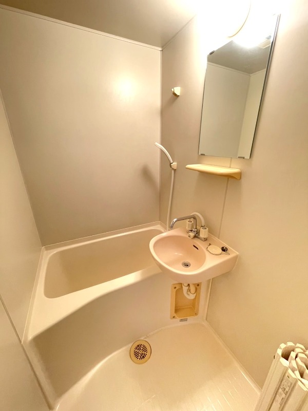 バス・シャワールーム　バス