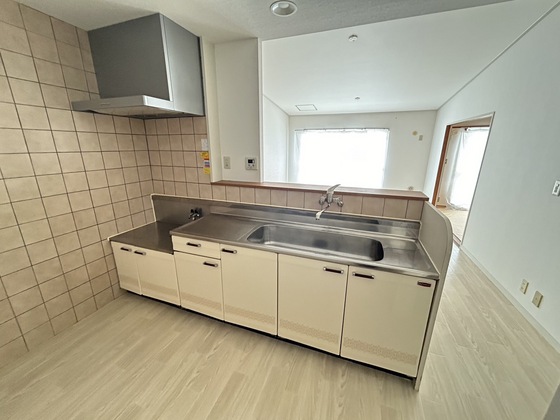 キッチン　※別部屋の写真です