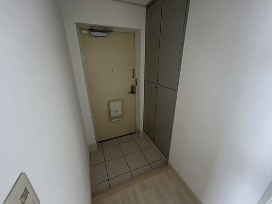 玄関　※別部屋の写真です