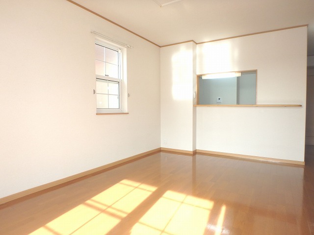 居室・リビング　１２．９帖の広々リビング♪