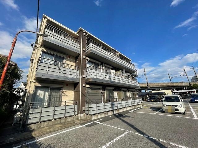 茂原市高師町のマンションの建物外観