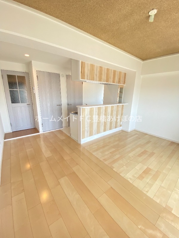 居室・リビング　同型別部屋写真