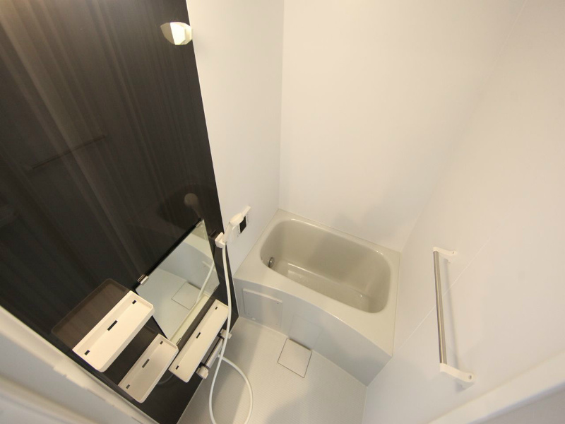 バス・シャワールーム　追い焚き・オートバス機能付お風呂