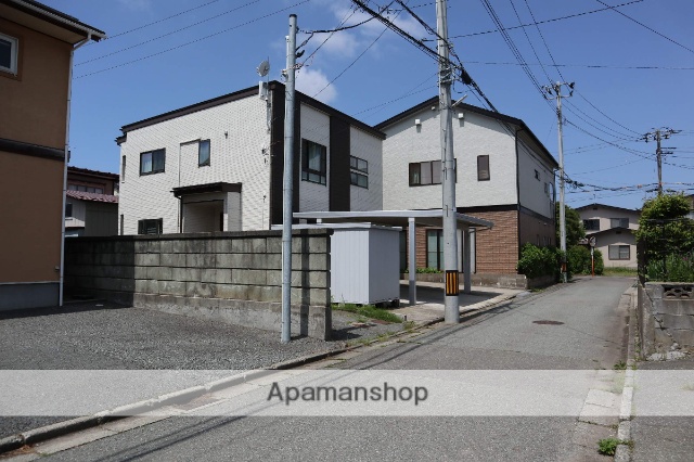 その他　前面道路（その他）まで0m