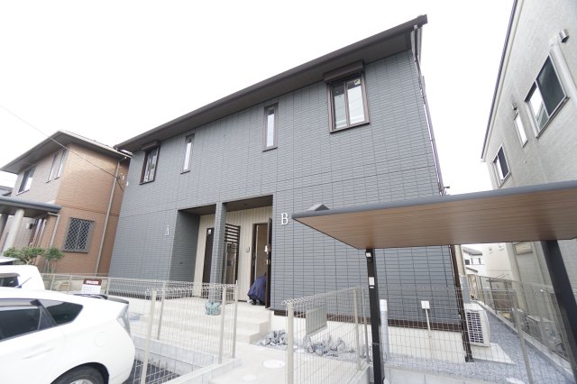 建物外観　※建築中の写真です。