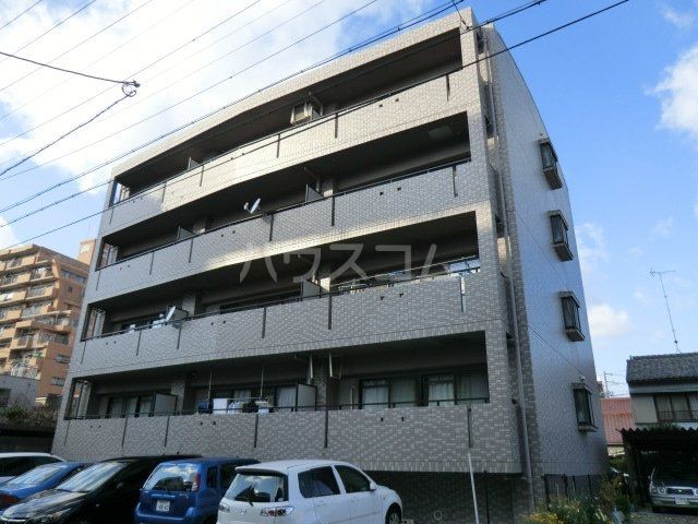 【名古屋市瑞穂区洲山町のマンションの建物外観】