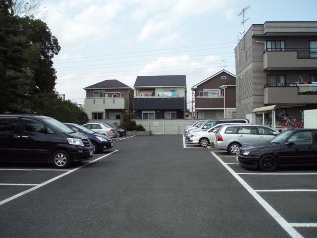 【ＣＯＵＲＴ－ＹＡＲＤ三橋公園Ａの駐車場】