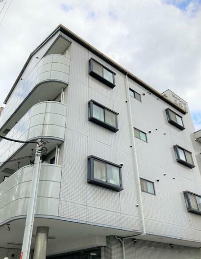 川崎市川崎区池上新町のマンションの建物外観