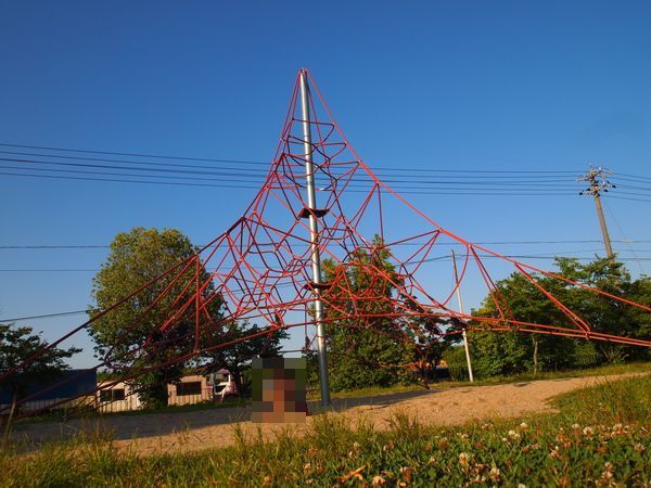 【ファミーユIIの公園】