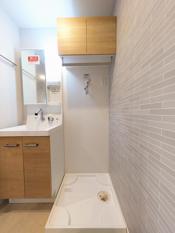 洗面設備　洗髪洗浄洗面台♪及び室内洗濯機置き場