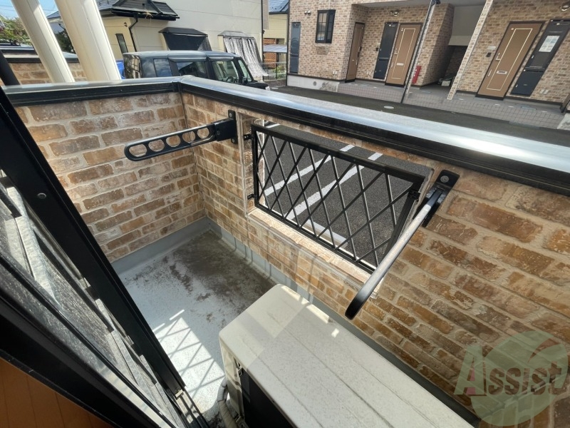 バルコニー　バルコニーがあるので洗濯物は外に干せそうですね～