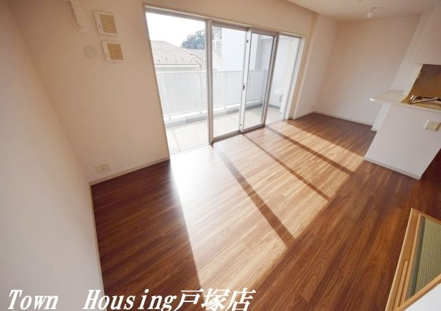 居室・リビング　★★日の当たる明るいＬＤＫ★★