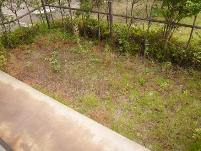 バルコニー　専用庭