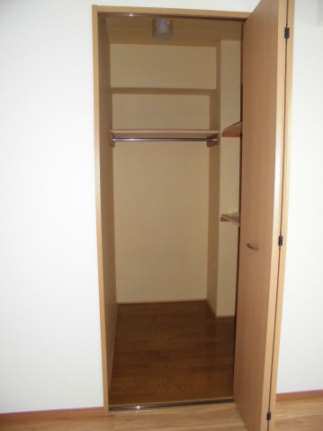 収納　ウォークインクローゼット