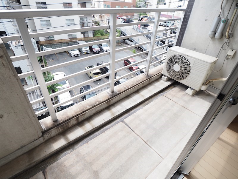 バルコニー　ベランダもございます。