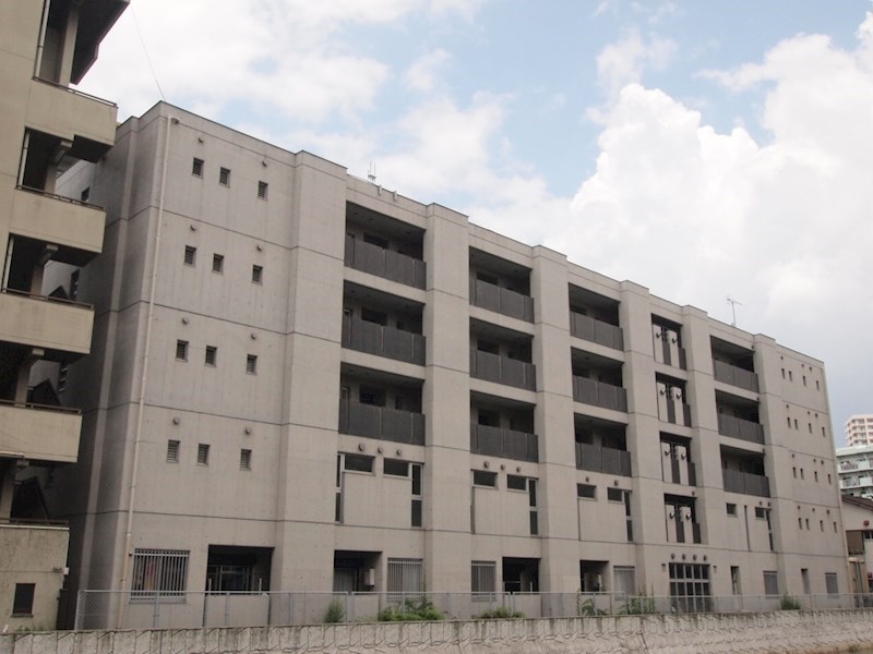 建物外観　馬借エリアのデザイナーズマンションです。