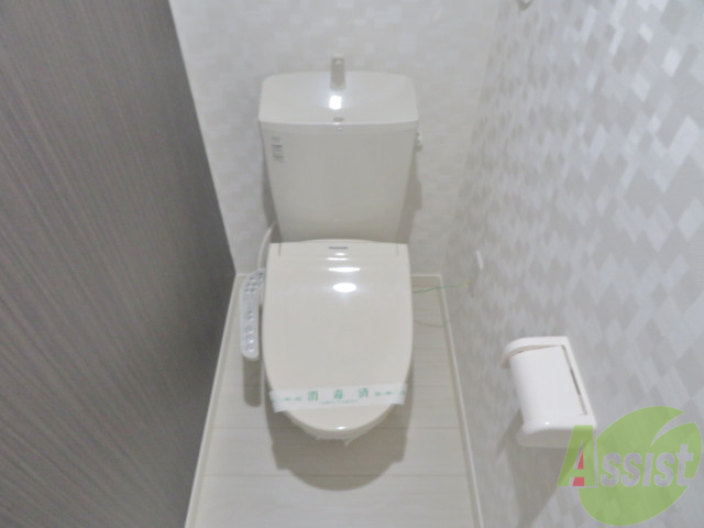 トイレ　こちらはトイレです。清潔感があり、安心して使用できます。