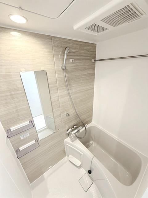 バス・シャワールーム　?