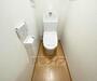 トイレ　ウォシュレット機能付きのトイレです。
