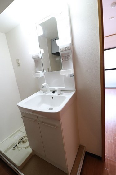 洗面設備　※別部屋の写真です