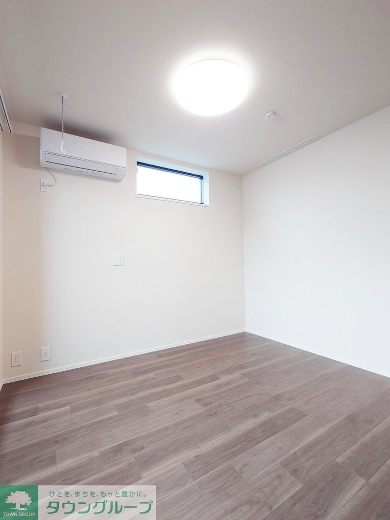 その他　全部屋照明とエアコンか付いてます!