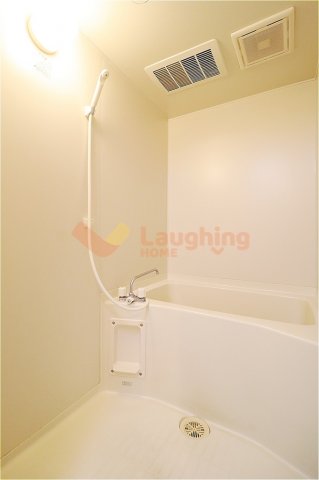 バス・シャワールーム　きれいなお風呂です