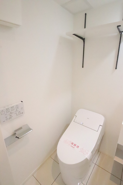 トイレ　★温水洗浄便座付きトイレ★