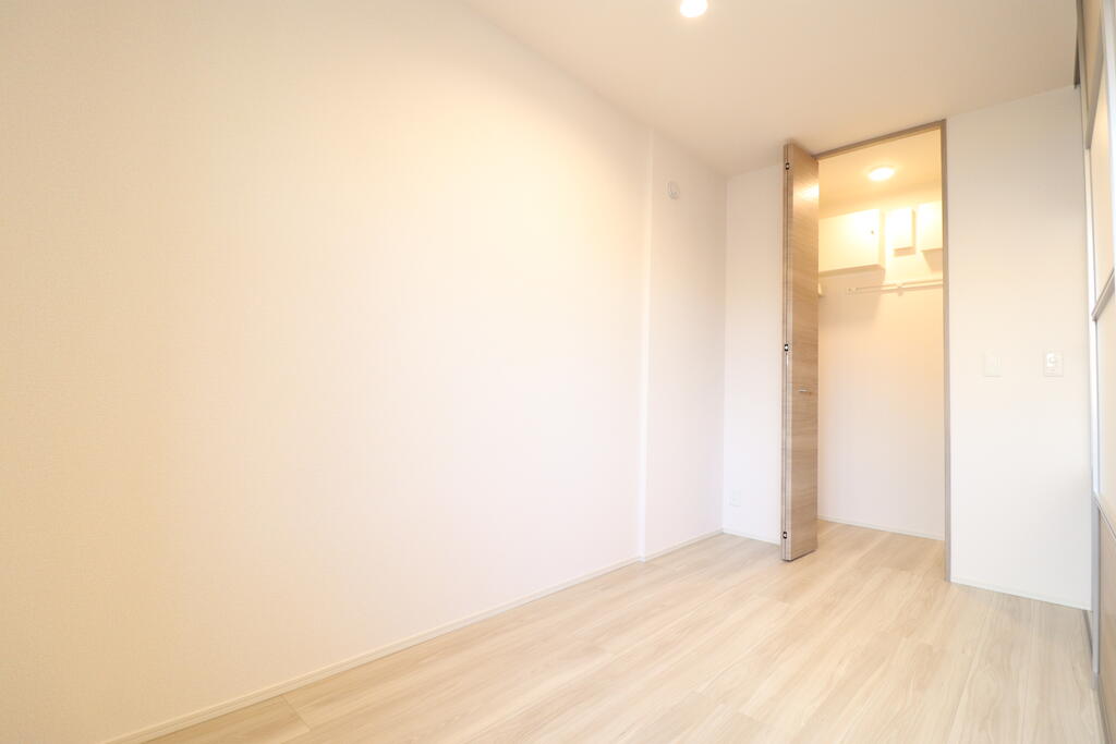 その他部屋・スペース　ウォークインクローゼット付いてます