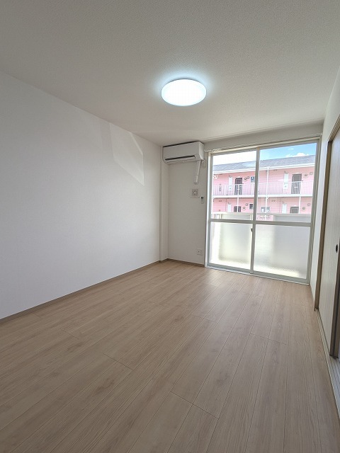 居室・リビング　１３．３帖のＬＤＫ