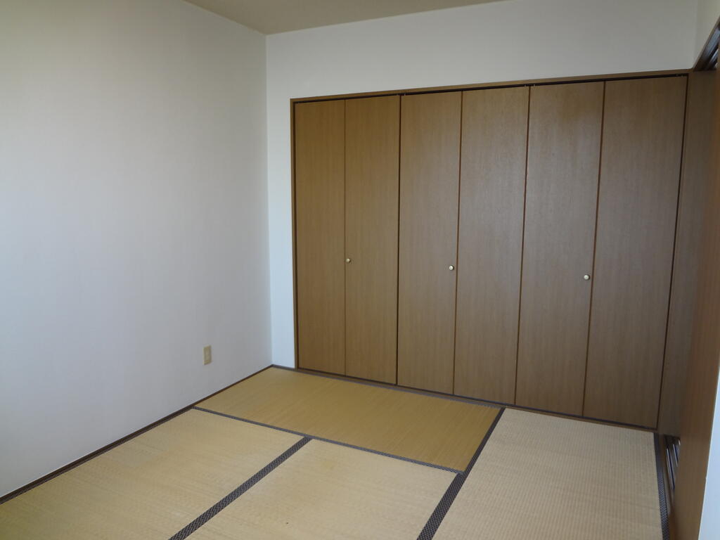 リバーサイドマンションの居間写真