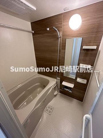 バス・シャワールーム　お風呂です