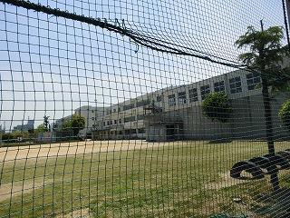 小学校　岸和田市立城北小学校（小学校）まで180m