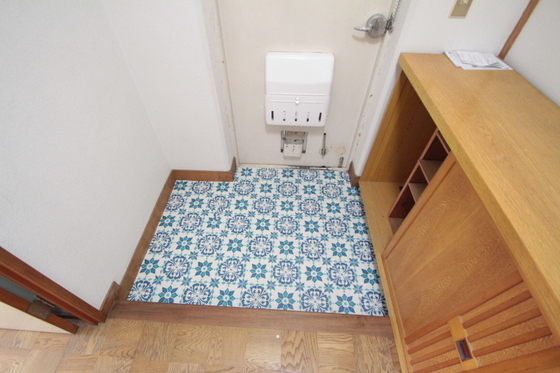 玄関　※別部屋の写真です